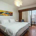 Luciana City Apartment